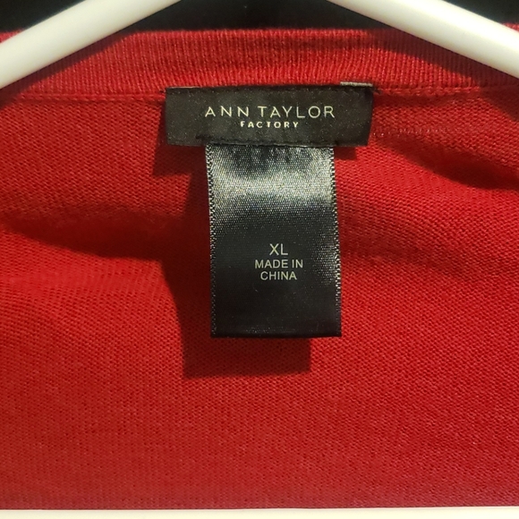 Cardigan - Picture 2 of 3